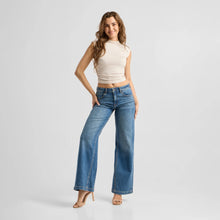 Lade das Bild in den Galerie-Viewer, TWEET Jeans Retro Flared Leg von DAWN