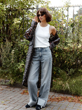 Lade das Bild in den Galerie-Viewer, Loose fit jeans with fold
