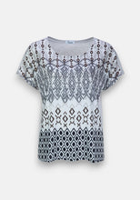 Lade das Bild in den Galerie-Viewer, T-Shirt mit geometrischem Print
