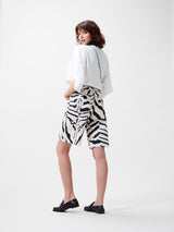 Lade das Bild in den Galerie-Viewer, Loose fit zebra jorts