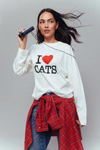 Lade das Bild in den Galerie-Viewer, Langarmshirt mit Katzenmotiv