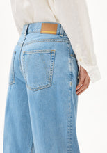 Lade das Bild in den Galerie-Viewer, HAAYI LOW WAIST BAGGY JEANS in 2 Farben
