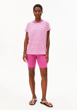 Lade das Bild in den Galerie-Viewer, IDAARA STRIPES T-SHIRT in 2 Farben