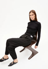 Lade das Bild in den Galerie-Viewer, FATIMAARA Longsleeve aus Bio-Baumwoll Mix in 2 Farben

