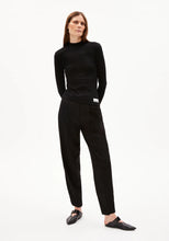Lade das Bild in den Galerie-Viewer, FATIMAARA Longsleeve aus Bio-Baumwoll Mix in 2 Farben
