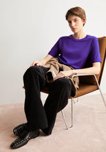 Lade das Bild in den Galerie-Viewer, LUALAA T-SHIRT IN 2 FARBEN
