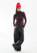 Lade das Bild in den Galerie-Viewer, GRAZILIANAA SOFT - Longsleeve aus Bio-Baumwolle in 2 Farben
