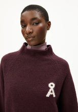Lade das Bild in den Galerie-Viewer, ICONIC Å MONALAA BOUCLÉ  Pullover aus Woll Mix
