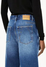 Lade das Bild in den Galerie-Viewer, HAAYI  Wide Jeans
