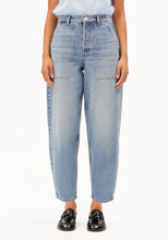 Lade das Bild in den Galerie-Viewer, BAARLY CARPENTER BARREL JEANS