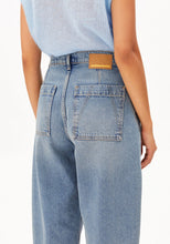 Lade das Bild in den Galerie-Viewer, BAARLY CARPENTER BARREL JEANS