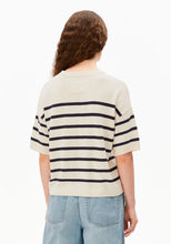 Lade das Bild in den Galerie-Viewer, GESTREIFTES LEINEN-MIX STRICKSHIRT in 2 Farben