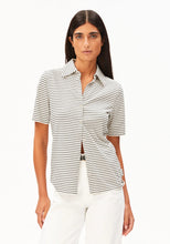 Lade das Bild in den Galerie-Viewer, Nalitaa Stripe Blouse
