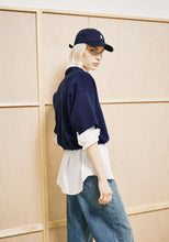 Lade das Bild in den Galerie-Viewer, Compact Polo Knit Sweater tinted navy