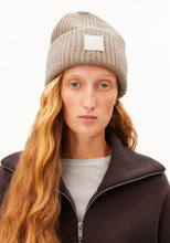 Lade das Bild in den Galerie-Viewer, Iconic A Wool Hat in verschiedenen Farben