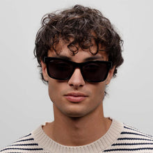 Lade das Bild in den Galerie-Viewer, Venice All Black Sonnenbrille
