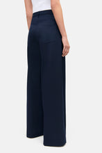 Lade das Bild in den Galerie-Viewer, Adrienne Hose Wide Fit
