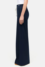 Lade das Bild in den Galerie-Viewer, Adrienne Hose Wide Fit
