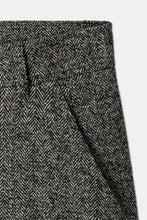 Lade das Bild in den Galerie-Viewer, Orly plain  BARREL HOSE CROPPED