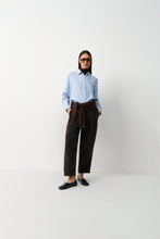Lade das Bild in den Galerie-Viewer, Ortensia Cordhose