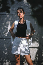 Lade das Bild in den Galerie-Viewer, Pin stripe shorts
