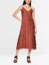 Lade das Bild in den Galerie-Viewer, Mit Perlen besticktes Midikleid