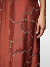 Lade das Bild in den Galerie-Viewer, Mit Perlen besticktes Midikleid