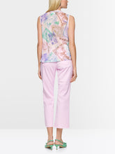 Lade das Bild in den Galerie-Viewer, Ärmelloses Stricktop mit Stamps Print