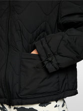 Lade das Bild in den Galerie-Viewer, Wattierte Steppjacke