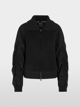 Lade das Bild in den Galerie-Viewer, Cardigan Knitted in Germany
