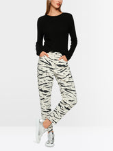 Lade das Bild in den Galerie-Viewer, Rippstrick Pullover &quot;Rethink Together&quot;
