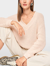 Lade das Bild in den Galerie-Viewer, Strickpullover Knitted in Germany