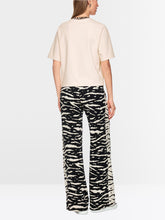 Lade das Bild in den Galerie-Viewer, Klassisches T-Shirt
