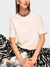 Lade das Bild in den Galerie-Viewer, Klassisches T-Shirt
