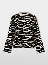 Lade das Bild in den Galerie-Viewer, Langarmshirt mit Animal Print
