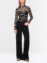 Lade das Bild in den Galerie-Viewer, Mesh-Shirt mit Animal Print
