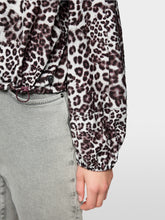 Lade das Bild in den Galerie-Viewer, Bluse mit Leo Print