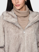 Lade das Bild in den Galerie-Viewer, Fake-Fur-Mantel mit Kapuze