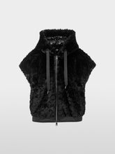 Lade das Bild in den Galerie-Viewer, Kuschelige Fake-Fur-Weste