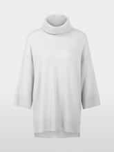 Lade das Bild in den Galerie-Viewer, Rollkragenpullover Knitted in Germany