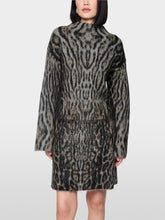 Lade das Bild in den Galerie-Viewer, Ozelot-Pullover Knitted in Germany