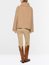 Lade das Bild in den Galerie-Viewer, Rollkragenpullover Knitted in Germany