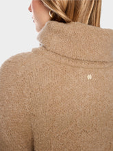 Lade das Bild in den Galerie-Viewer, Rollkragenpullover Knitted in Germany