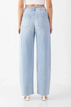 Lade das Bild in den Galerie-Viewer, BLINK Wide Barrel Jeans in 3 Farben