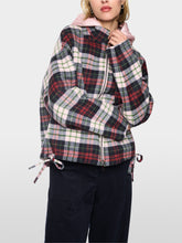 Lade das Bild in den Galerie-Viewer, Wendejacke mit Steppkapuze