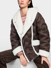 Lade das Bild in den Galerie-Viewer, Daunenjacke mit Curly-Teddy