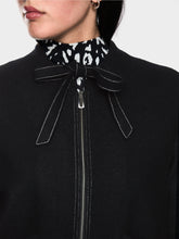 Lade das Bild in den Galerie-Viewer, Schurwolljacke Knitted in Germany