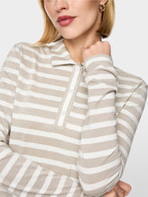 Lade das Bild in den Galerie-Viewer, Poloshirt mit Lurex-Glow