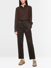 Lade das Bild in den Galerie-Viewer, Hose RANCHI im Relaxed Fit mit Leo-Print
