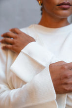 Lade das Bild in den Galerie-Viewer, Strickcardigan aus Wolle – Off White